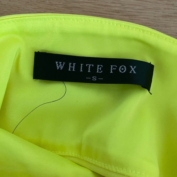 White Fox Boutique Cut Out Detail Mini Dress in Neon Yellow - Picture 5 of 7